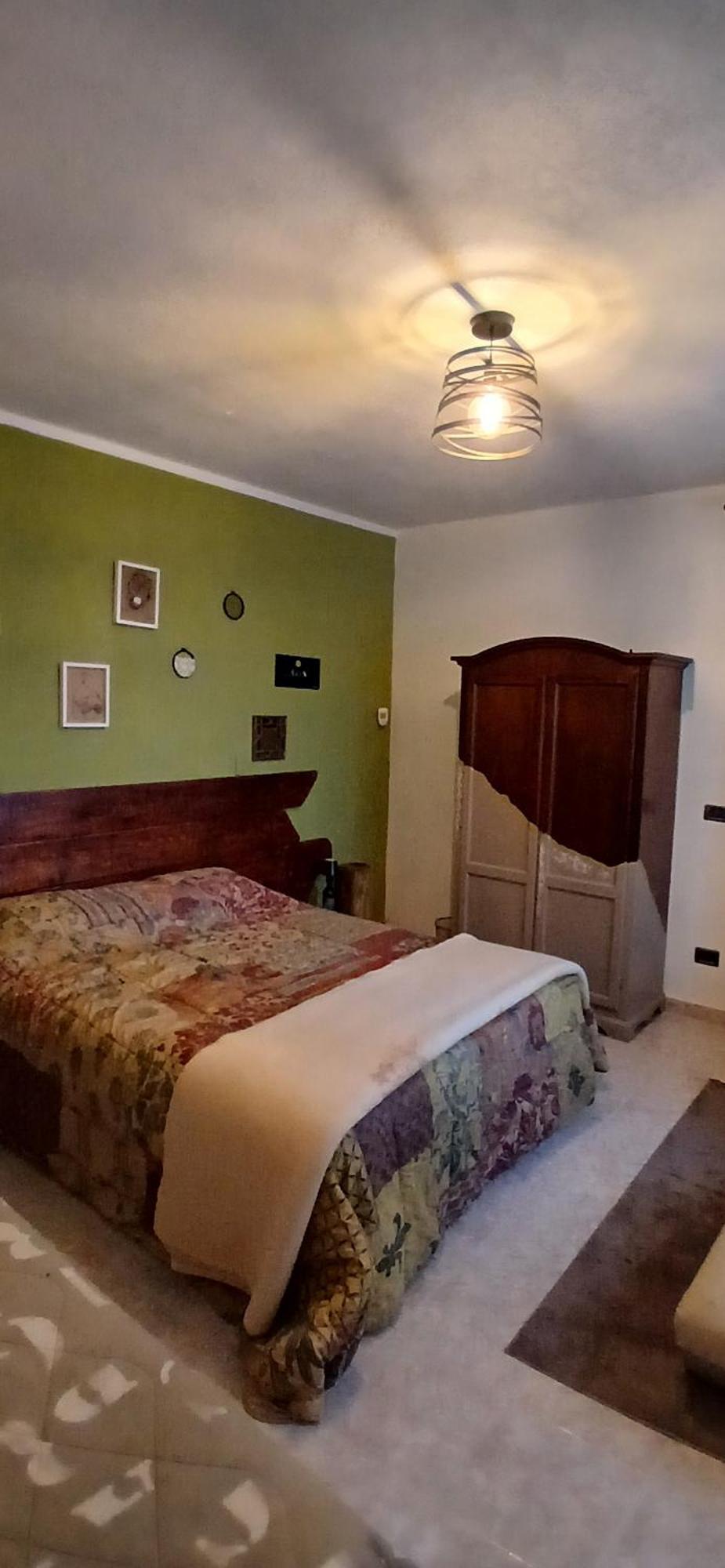 Casa Vacanza Il Colle Del Vento Calosso Exteriör bild
