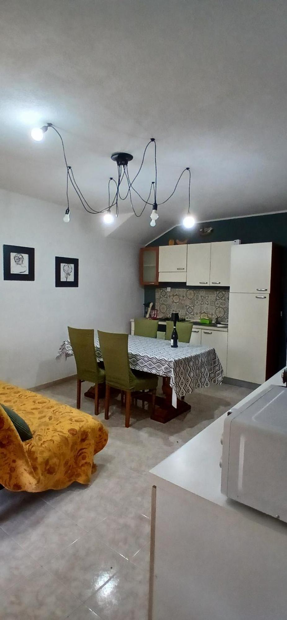 Casa Vacanza Il Colle Del Vento Calosso Exteriör bild